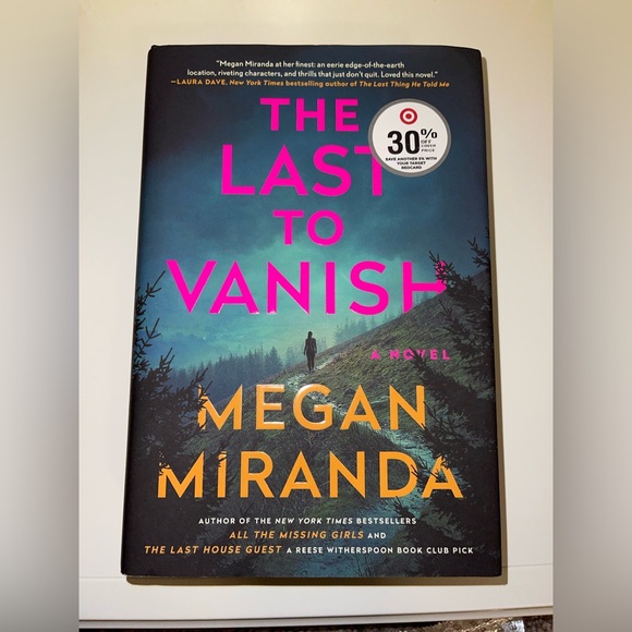 Book Bundle - Picture 4 of 8